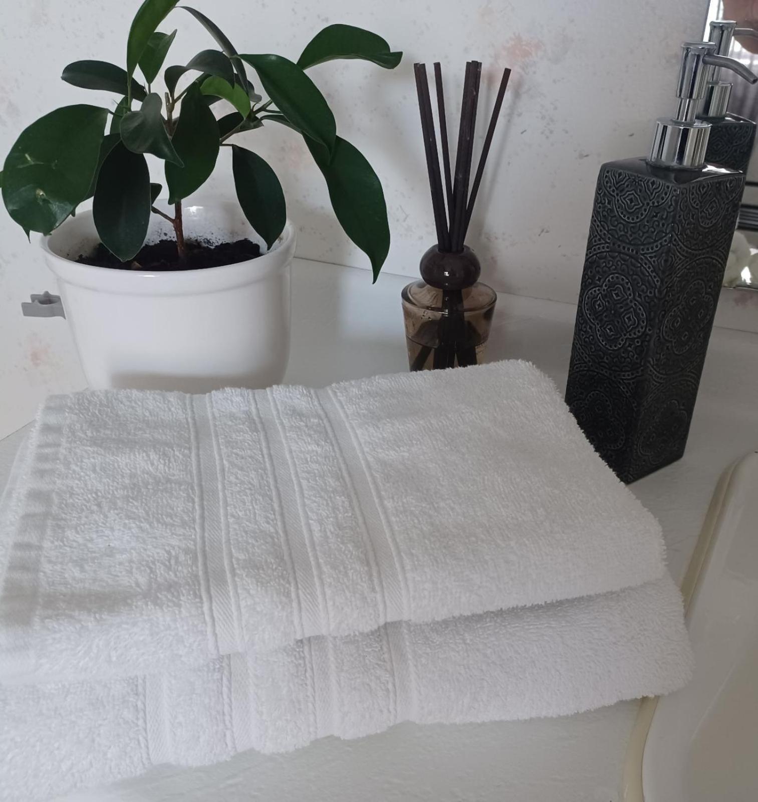 Great Guest House Natalie'S Skjervoy Ngoại thất bức ảnh